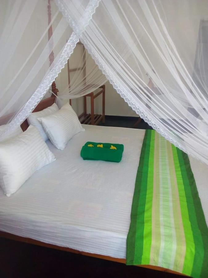 Hotel Daasa Guest Mirissa Esterno foto